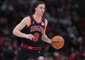 大合同稳了？基迪2月至今场均20.7分8.7板7.5助 今夏合同到期